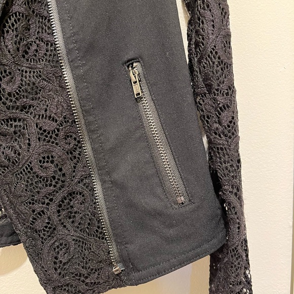 Candie’s Black Lace Women's Jacket - Picture 4 of 5